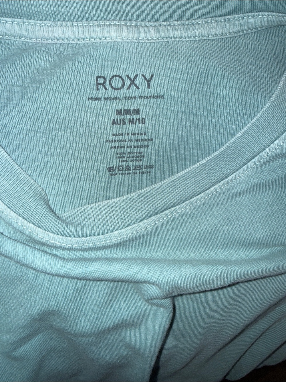 Roxy Women’s Long Sleeve, light weight Tee in Light Sage, Size M - Picture 2 of 7